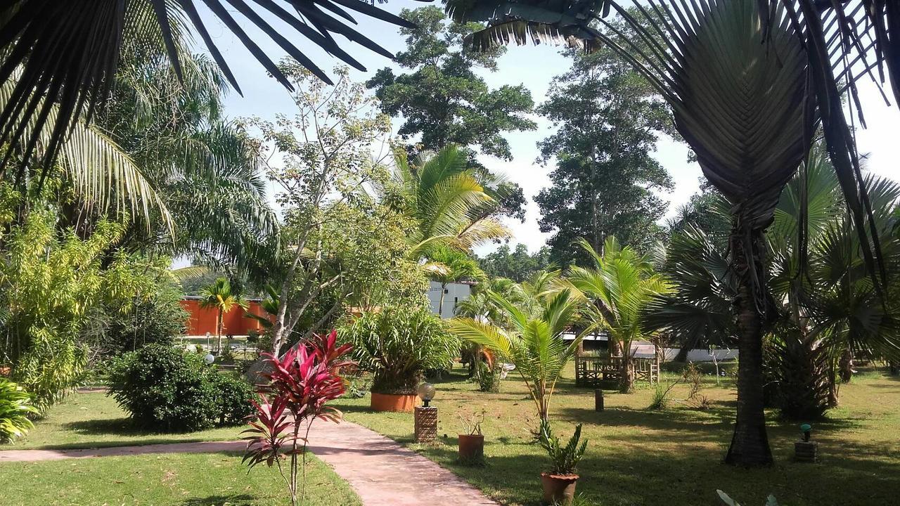 Beautiful Flower Resort Pak Meng Esterno foto